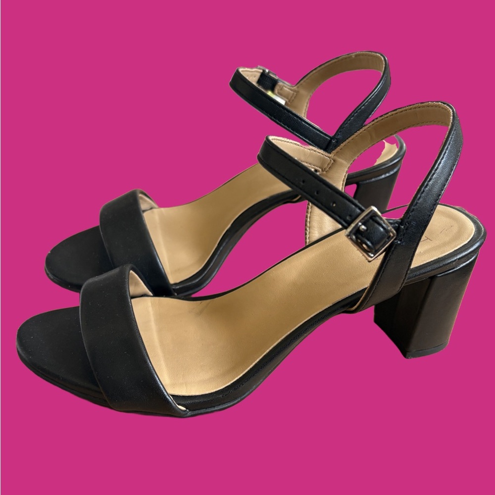 Strappy black heels size 7 Wide